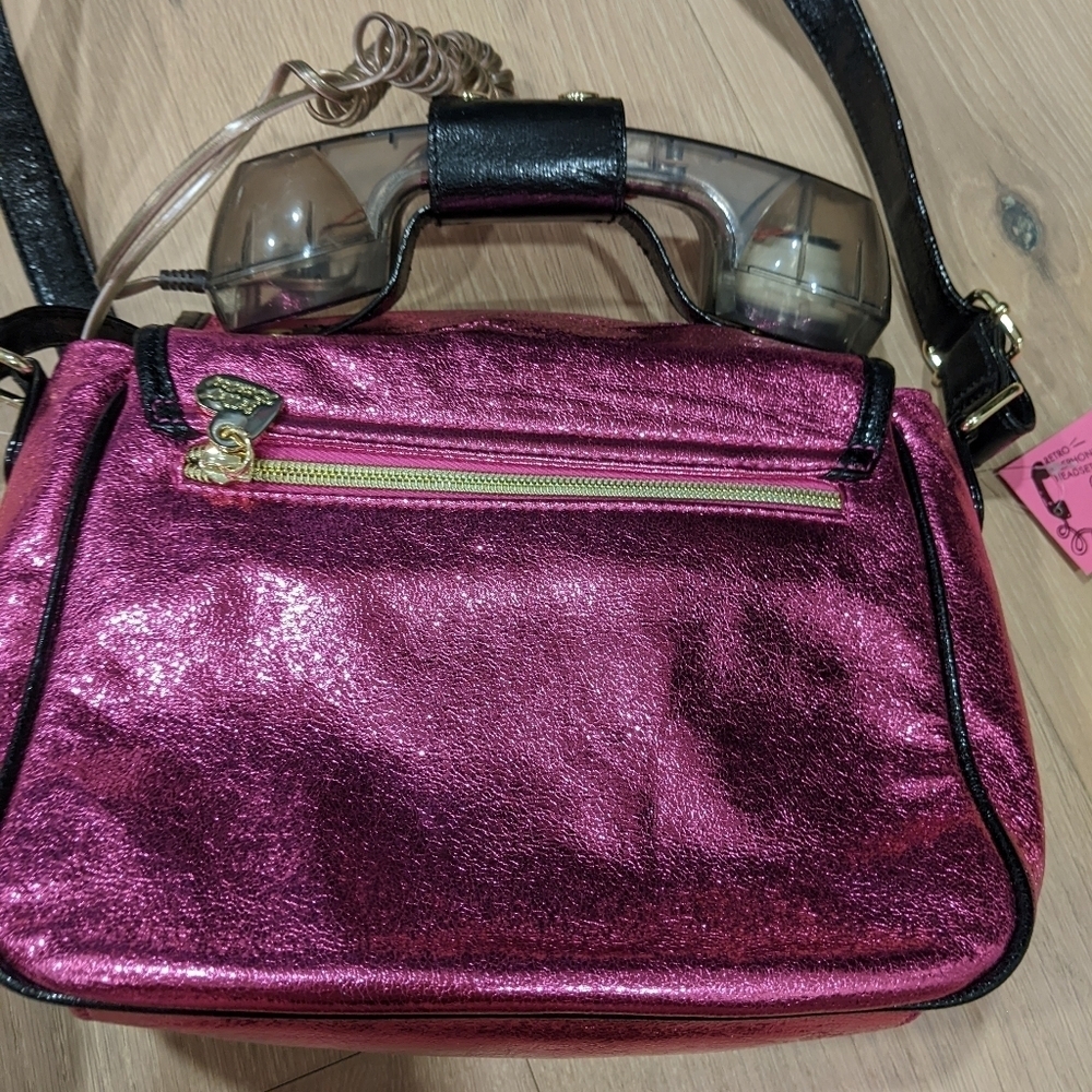 Betsey Johnson phone purse - Picture 3 of 15